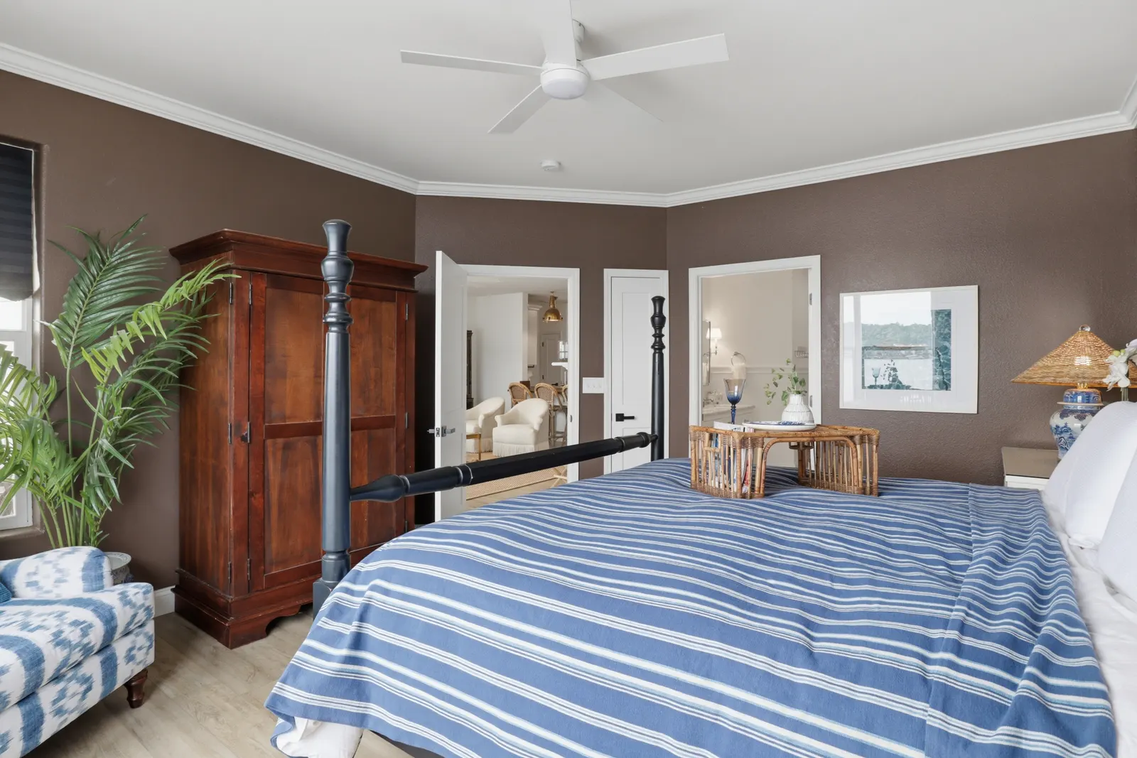 Lakefront Luxury Boat Slip + Screened Lanai 20