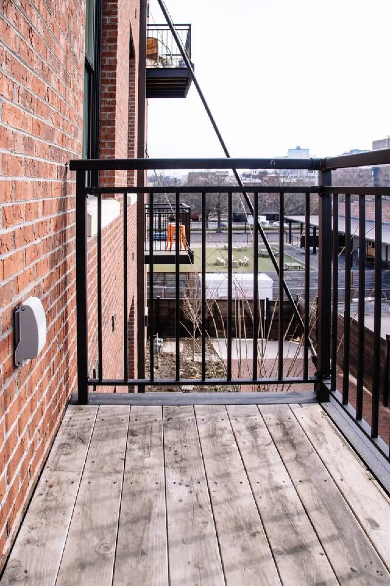 Modern Old City Loft w/ View of Sunsphere 10