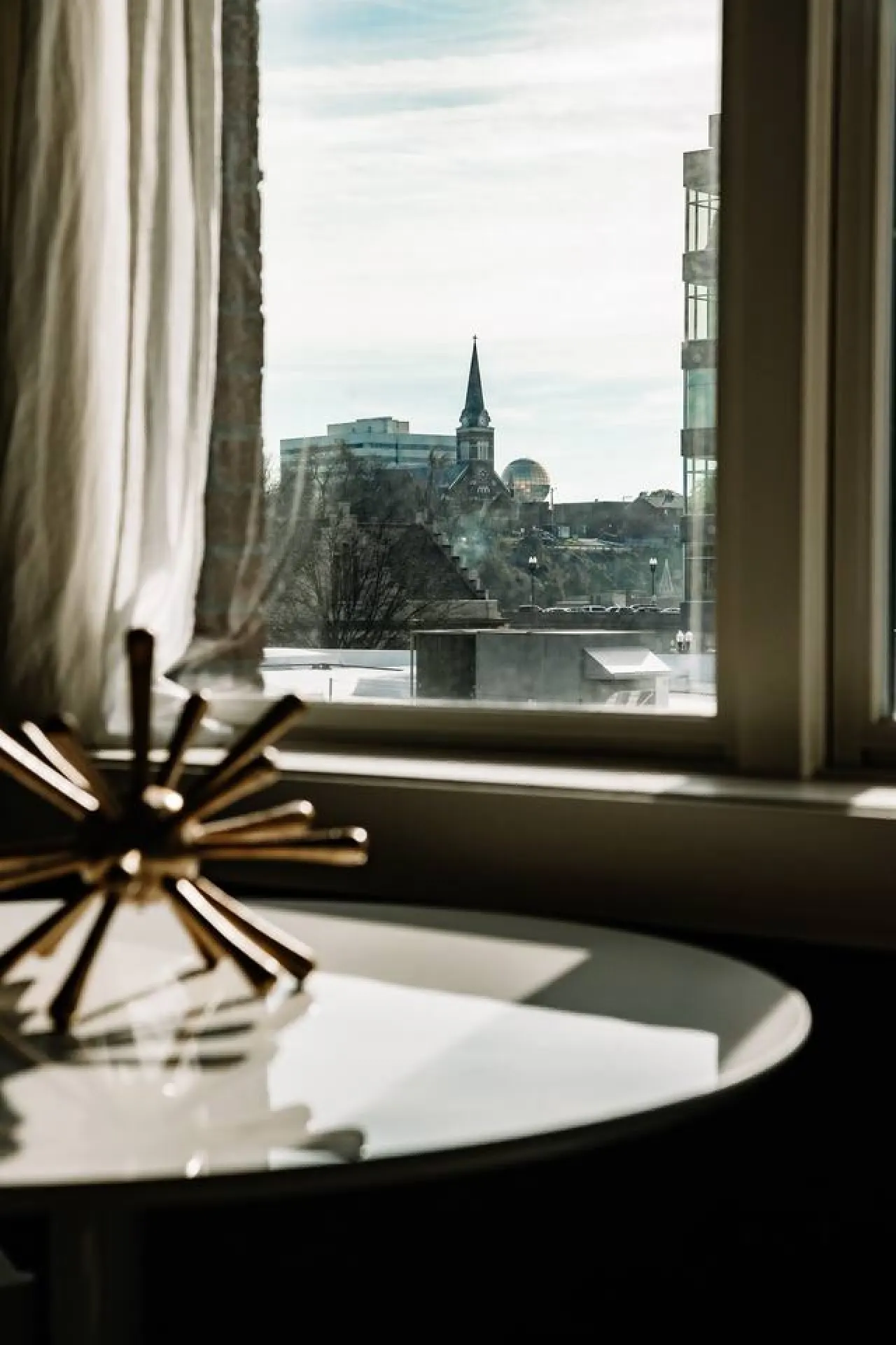 Modern Old City Loft w/ View of Sunsphere 8