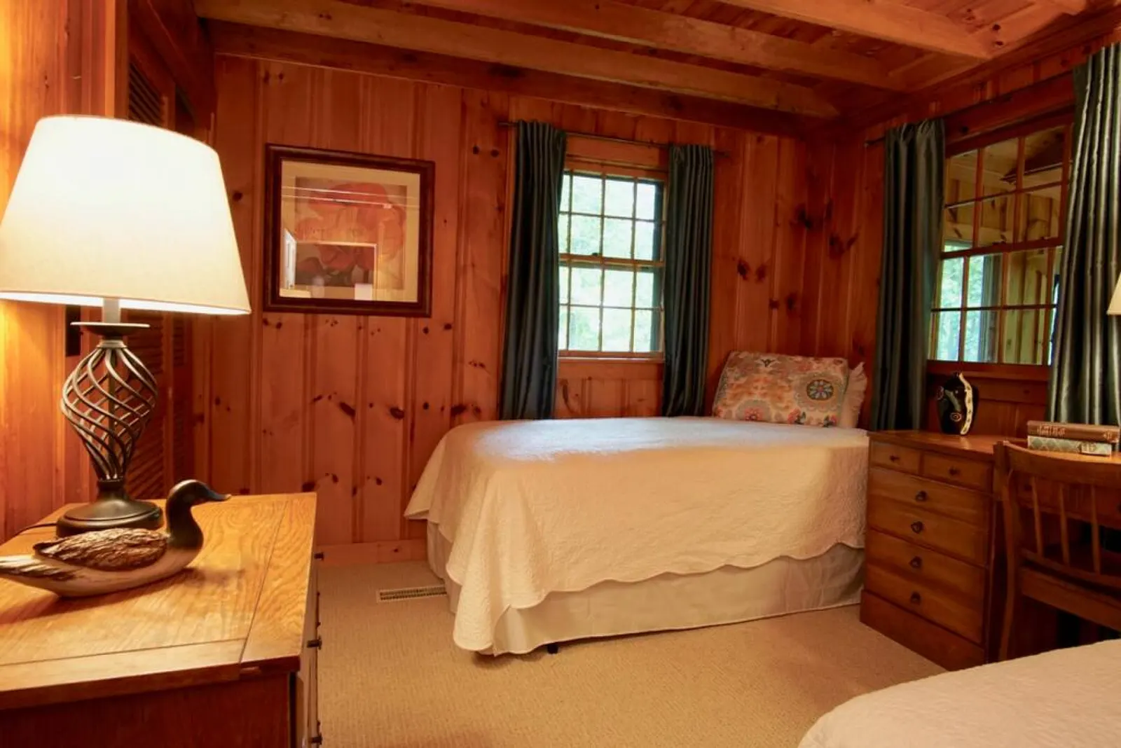 Lakeside Story - Log Cabin, Fire Pit, Beach! 19