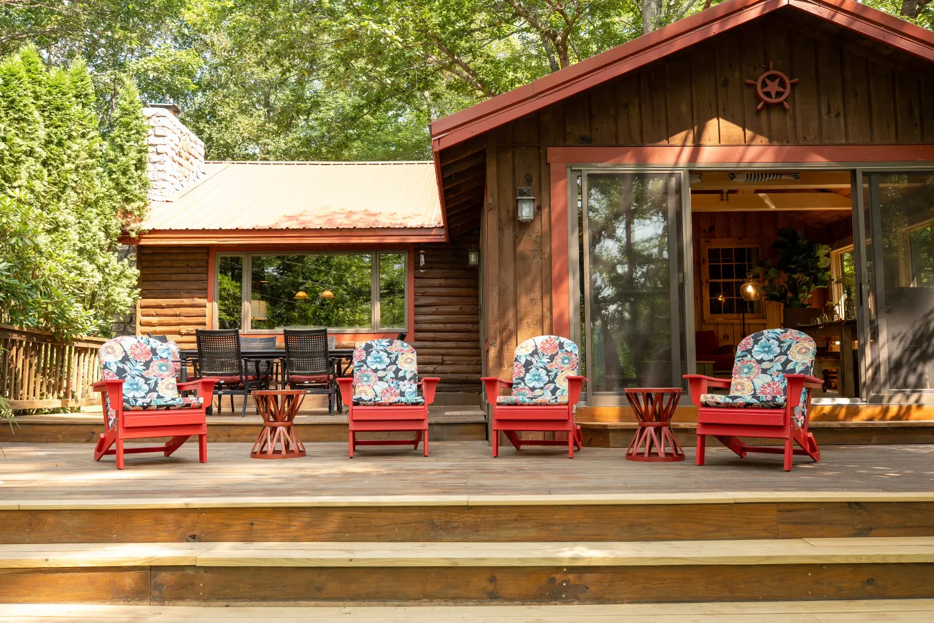 Lakeside Story - Log Cabin, Fire Pit, Beach! 4