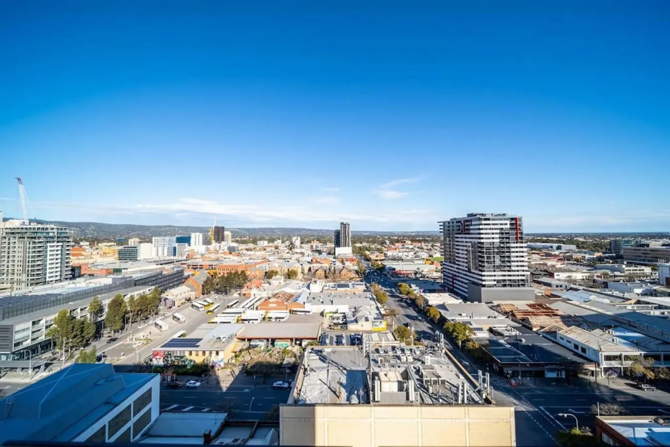 Divinity on Morphett—CBD Living with Skyline Views — photo 4