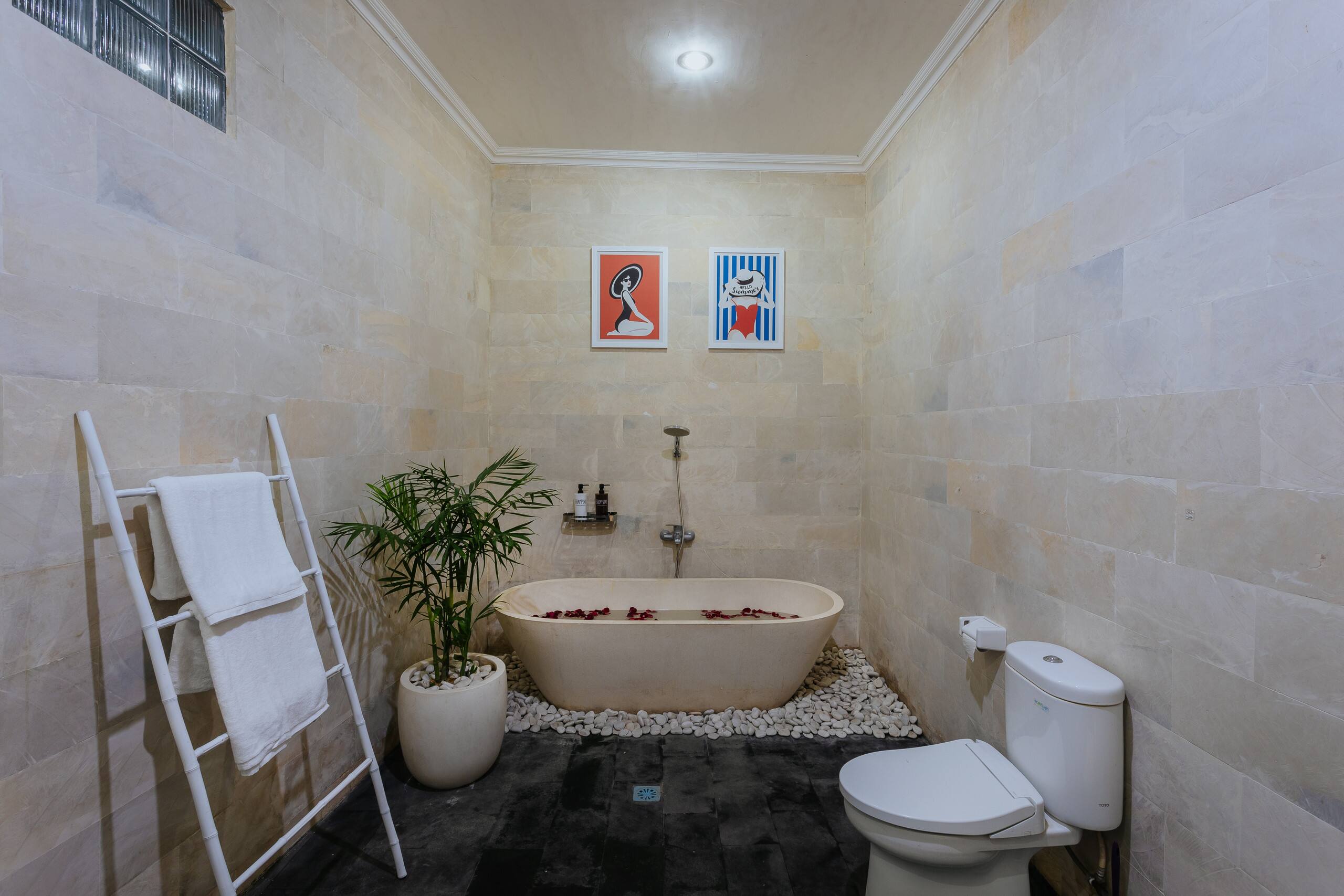 Villa Cathy Seminyak - Modern 3 Bed Pool Villa! 6
