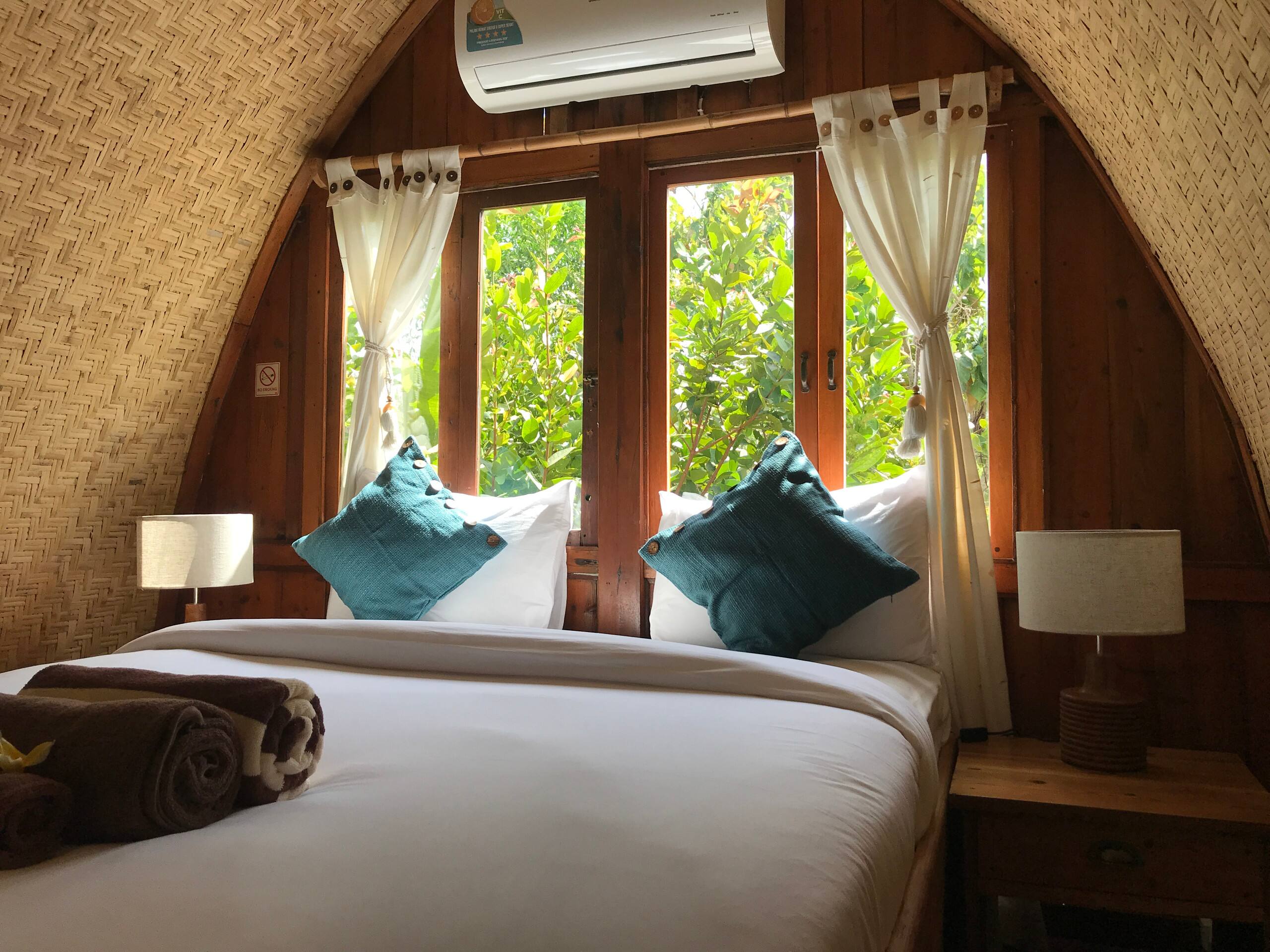 Airbnb: Vacation Rentals, Cabins, Beach Houses, Unique Homes & Experiences 37