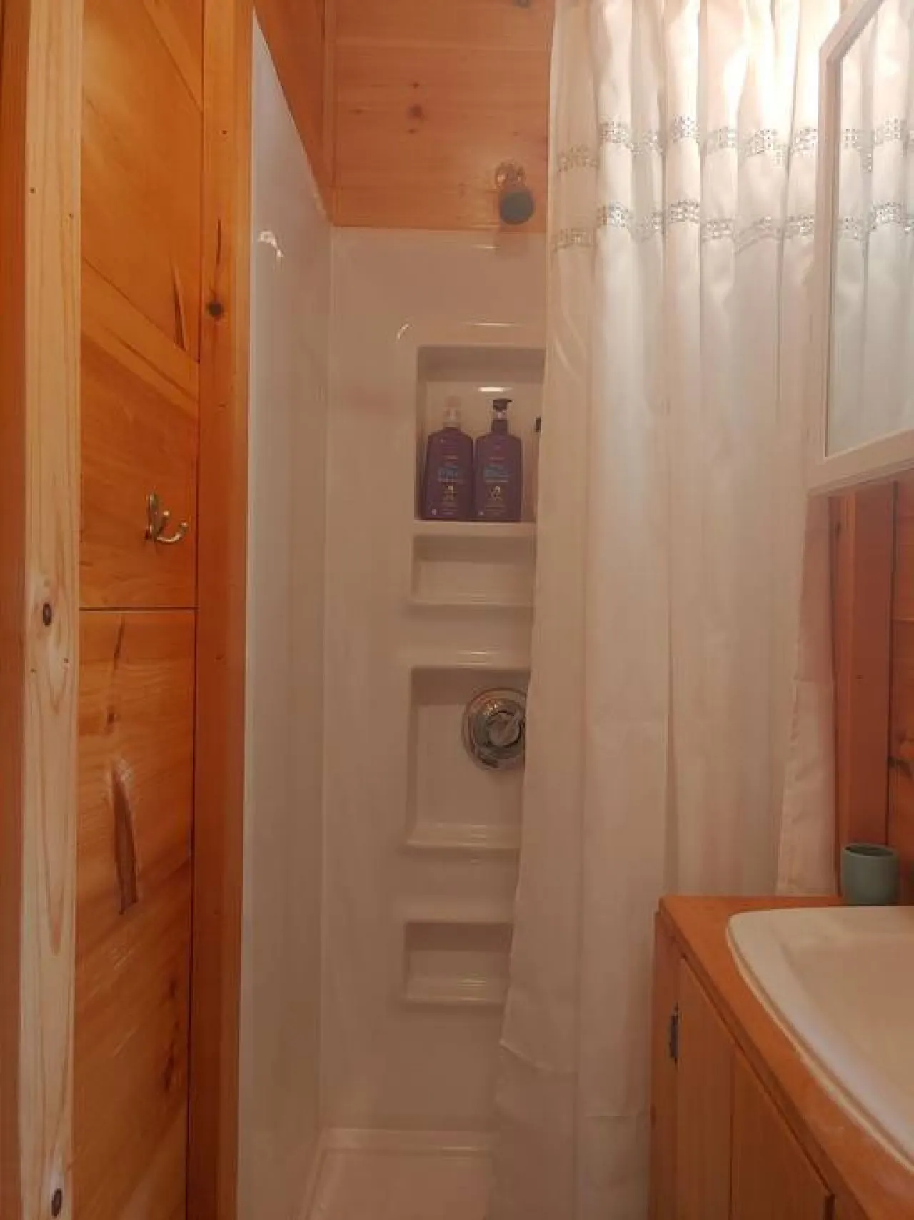Tiny House Glamping at Watts Bar — photo 2