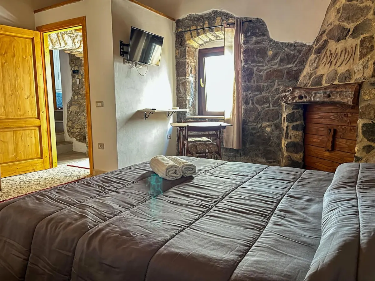 Favisi Rooms 12