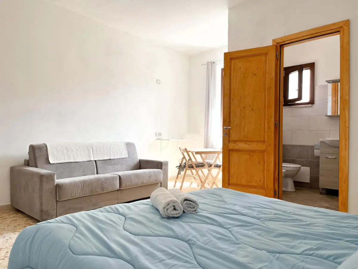 Favisi Rooms 8