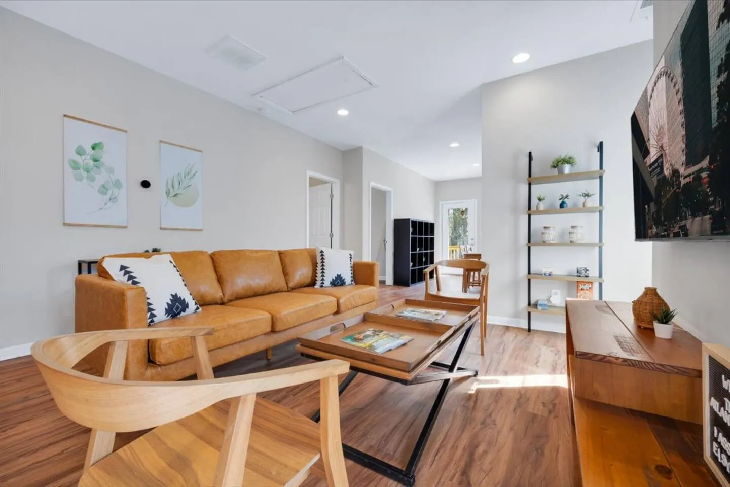 Stylish 3BR Unit near Downtown