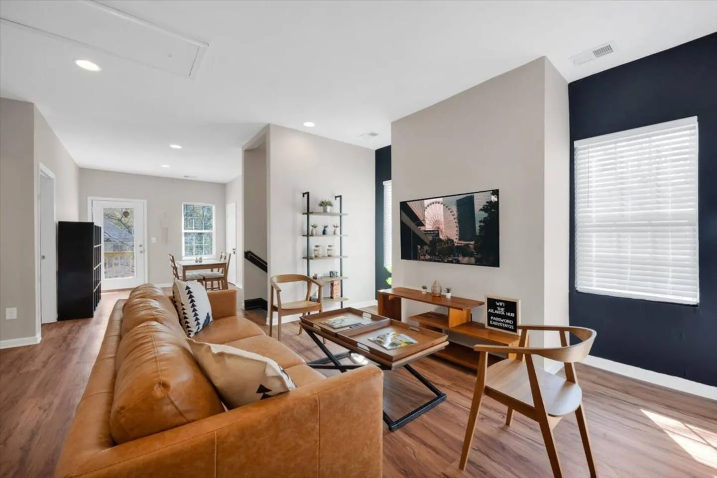 Stylish 3BR Unit near Downtown 9