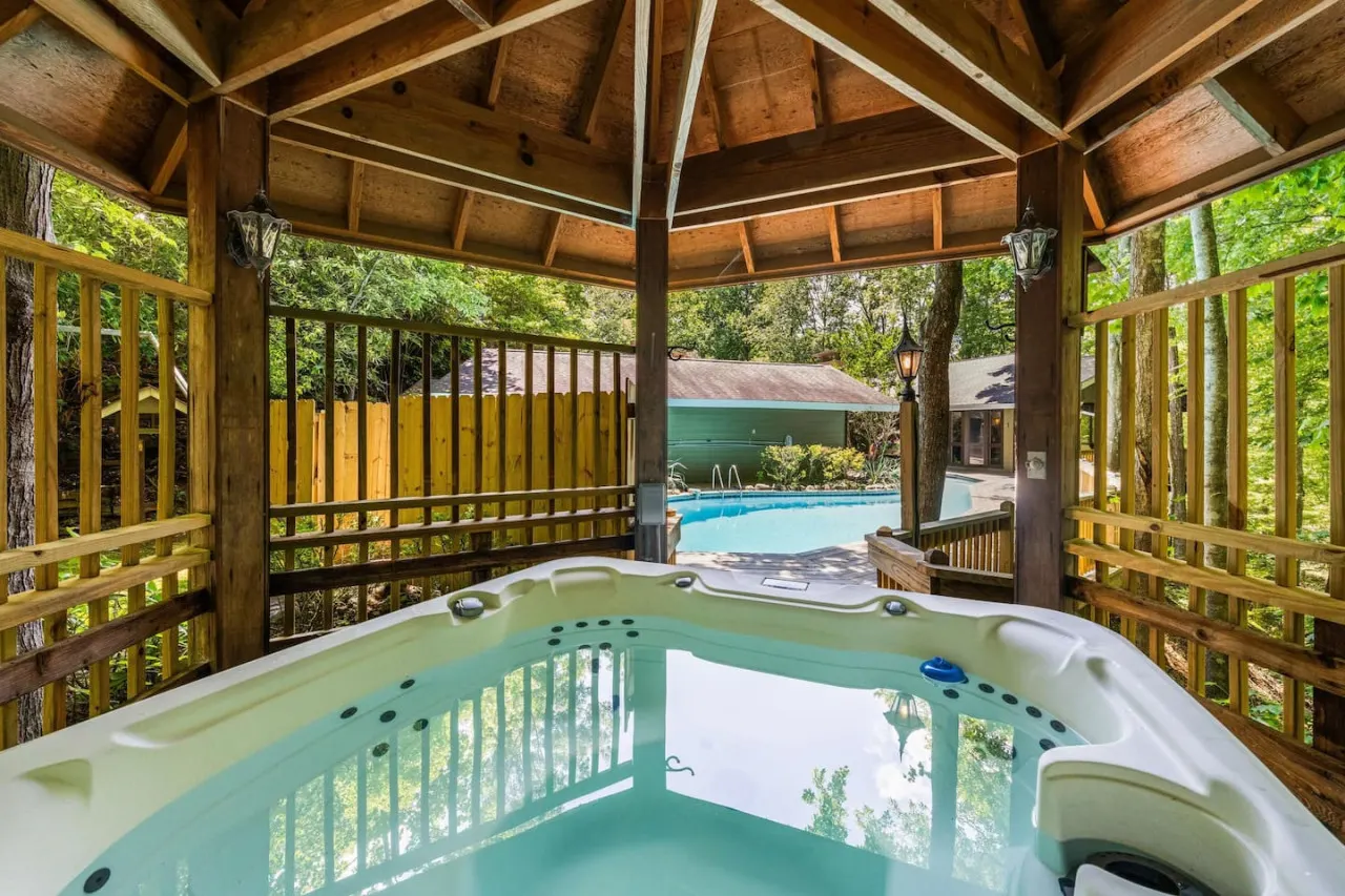 Bourbon Hollow Lodge ~ Grand Secluded Lodge with Heated Pool & Game Room — foto 2