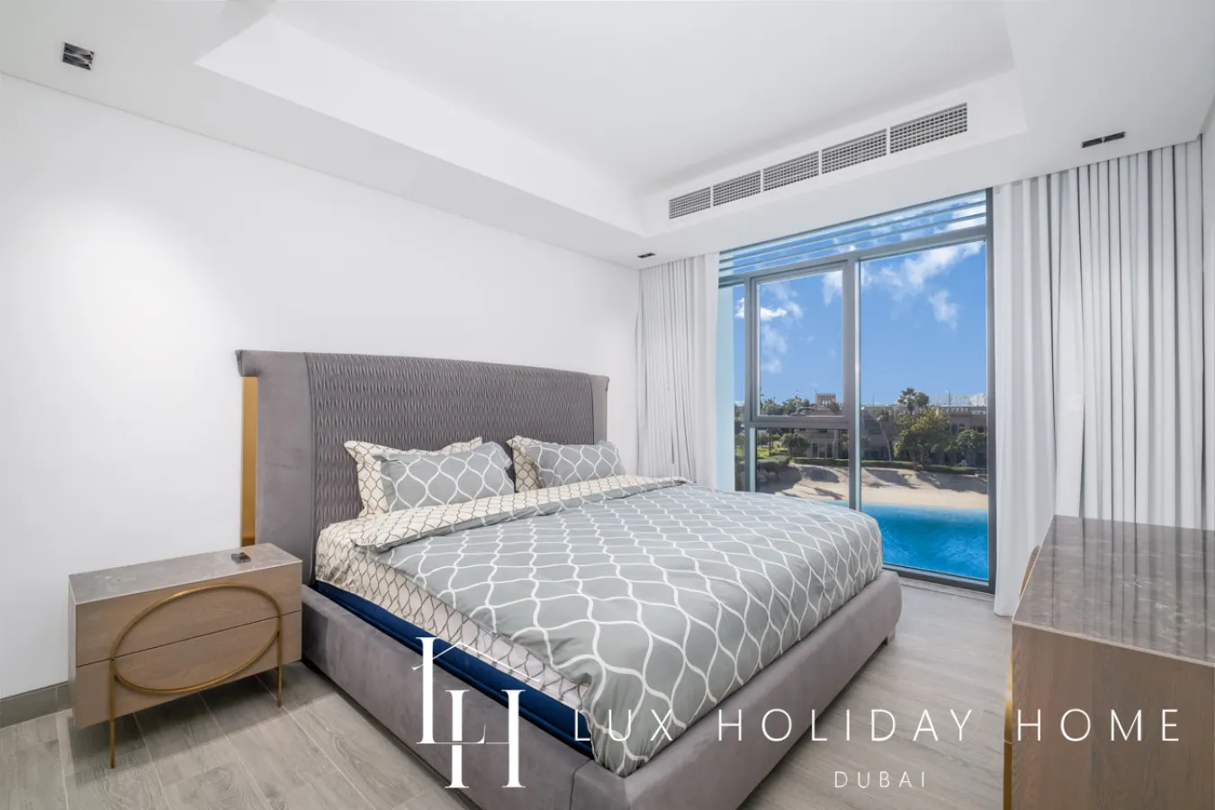 LUX The Custom Palm Island Mansion 3 13