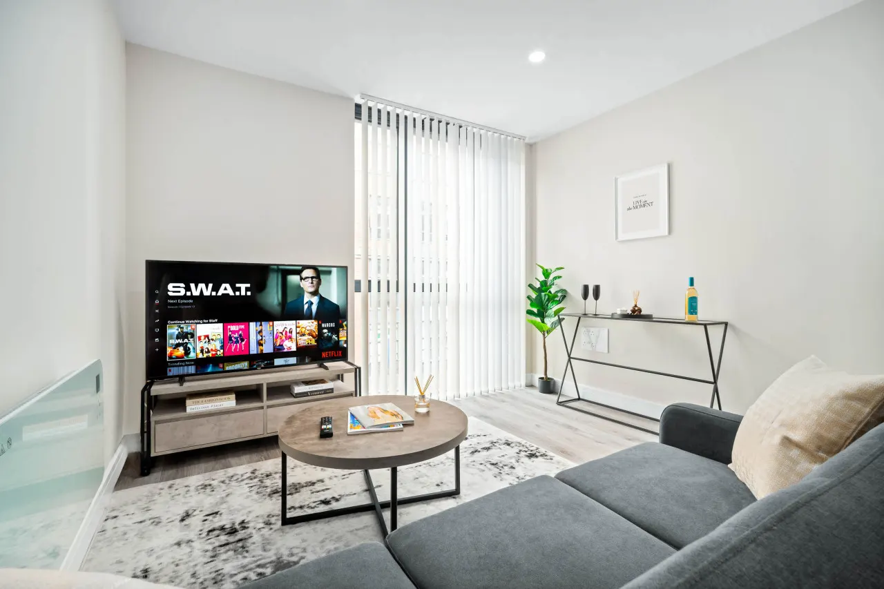 Stylish 2 Bed Apartment - Smart TV - WIFI - Jewellery Quarter