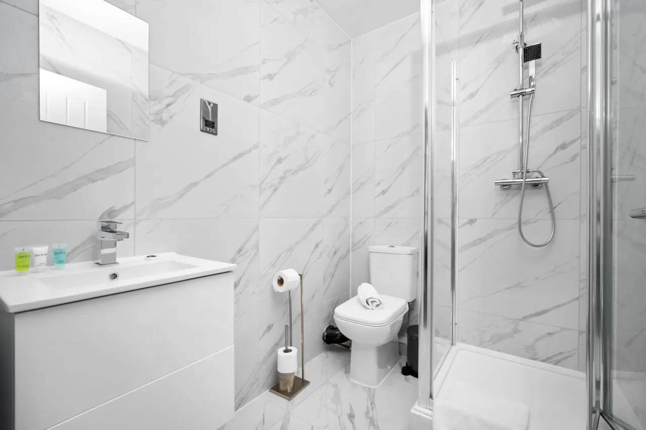 Stylish 2 Bed Apartment - Smart TV - WIFI - Jewellery Quarter 17