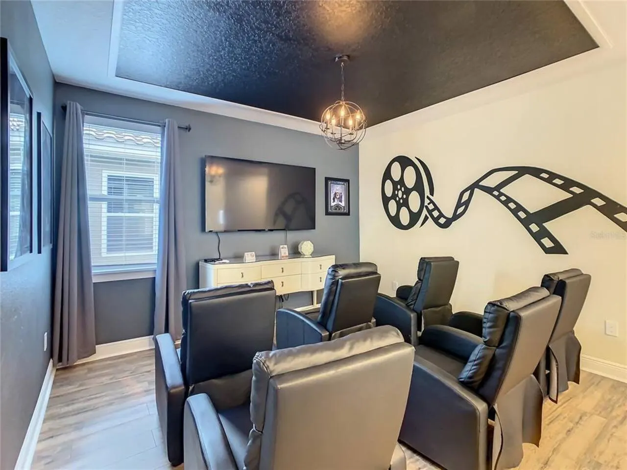 Encore Waterpark Access + FREE Pool Heat - Theater 3