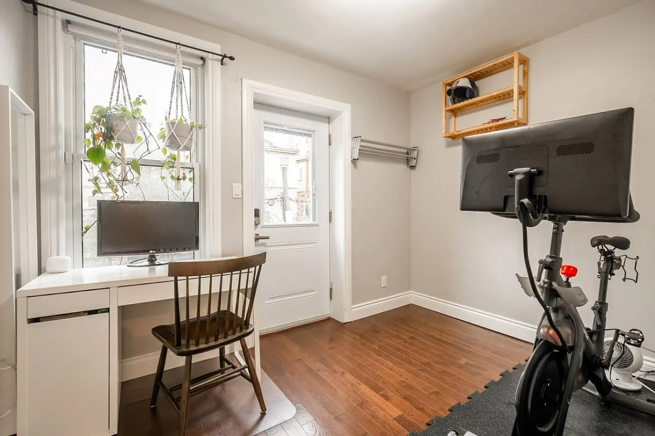 Spacious 2BR Retreat Workspace Sleeps 6 9