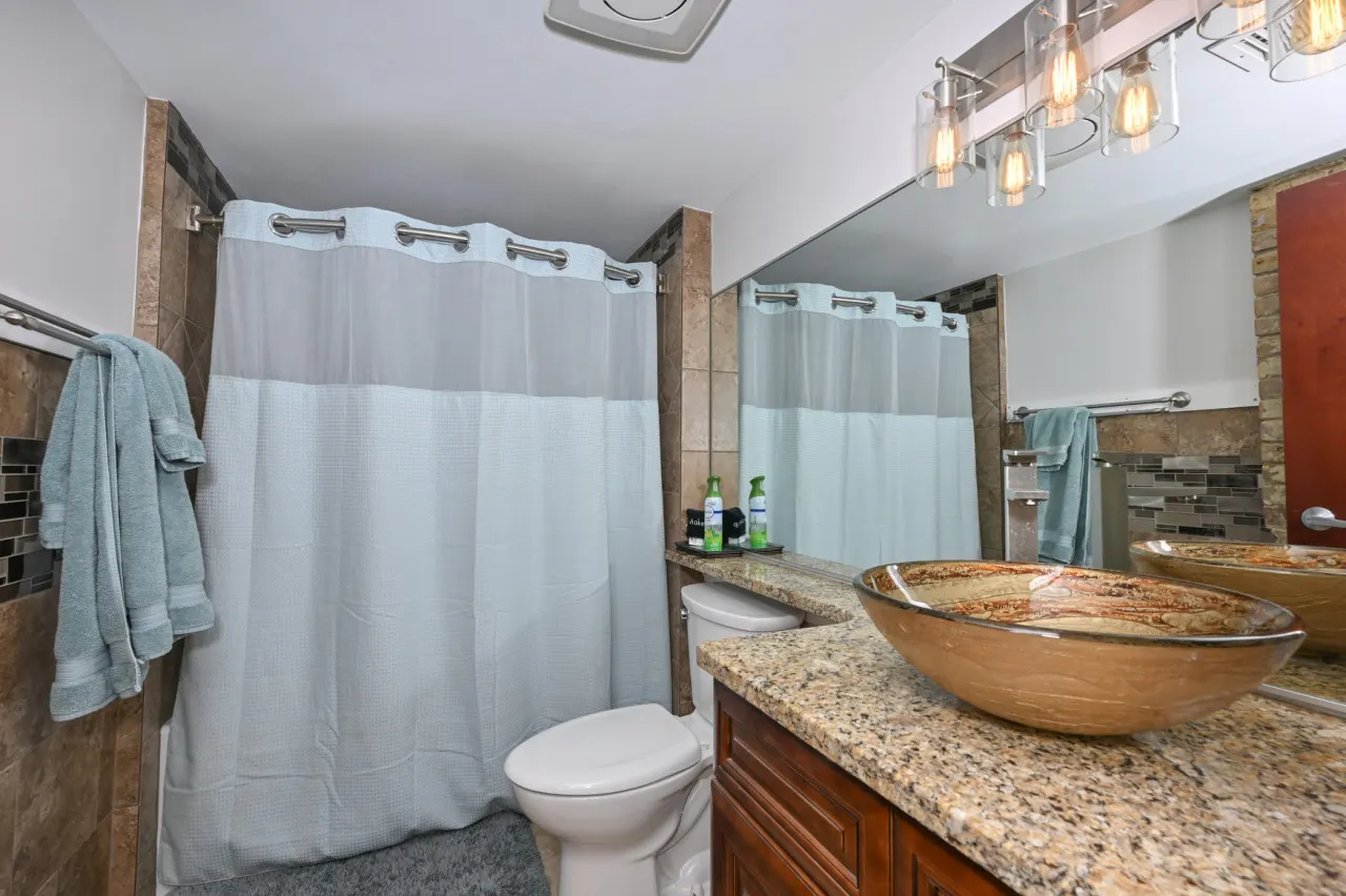 Condo Cleveland Downtown Loft - Lake Views w/Private Rooftop! 12