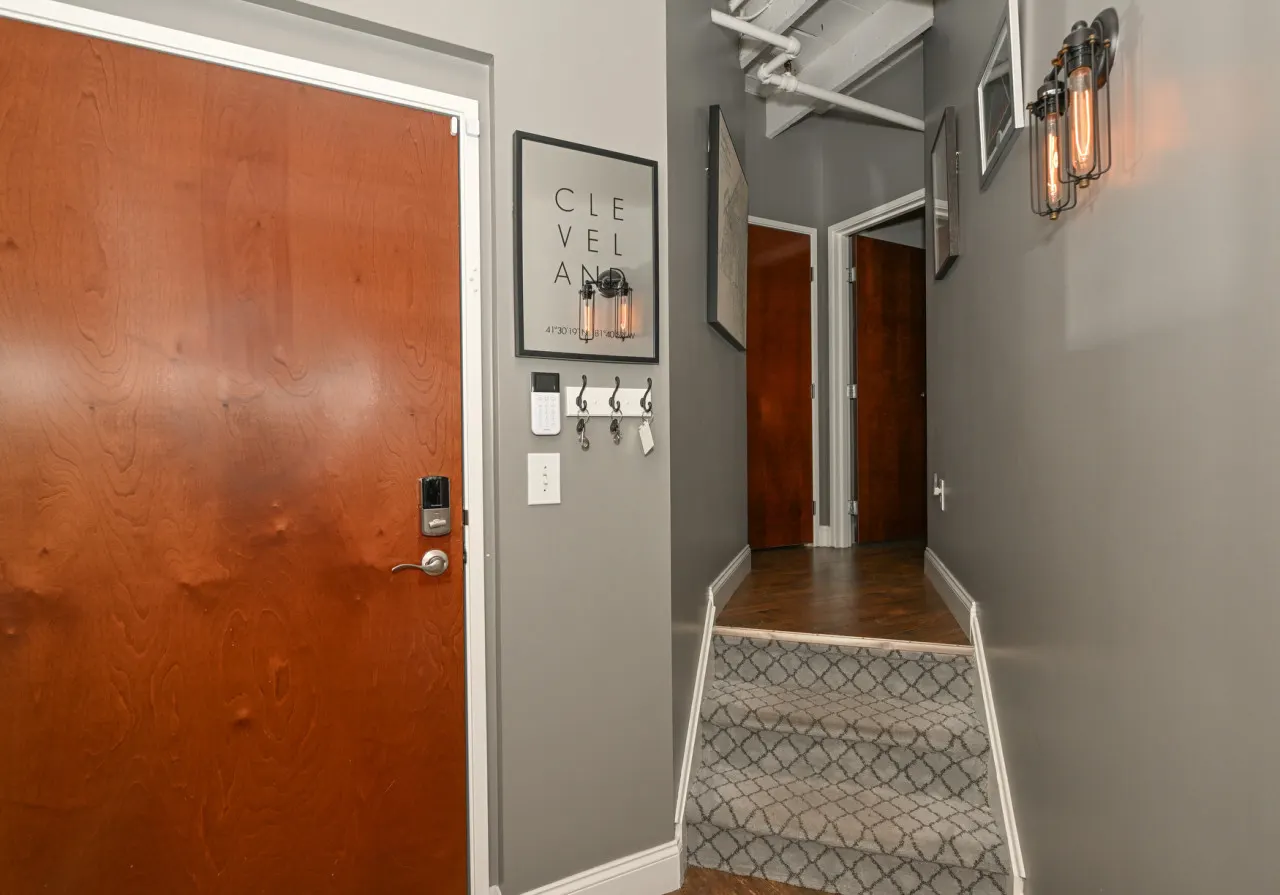 Condo Cleveland Downtown Loft - Lake Views w/Private Rooftop! 7