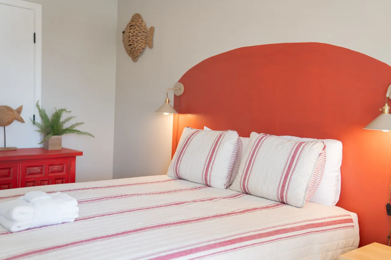 Beach Haven- 4 Bed 3 Bath (Lower Unit) Half Block to Beach 6