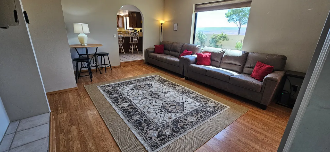 Cliff House, Views, Hot Tub, 4BR, Sleeps 16, Boat Parking, Kayaks, SUPs, Brkfst, Pool Table, Fire Pit, Golf, Air Hockey 11