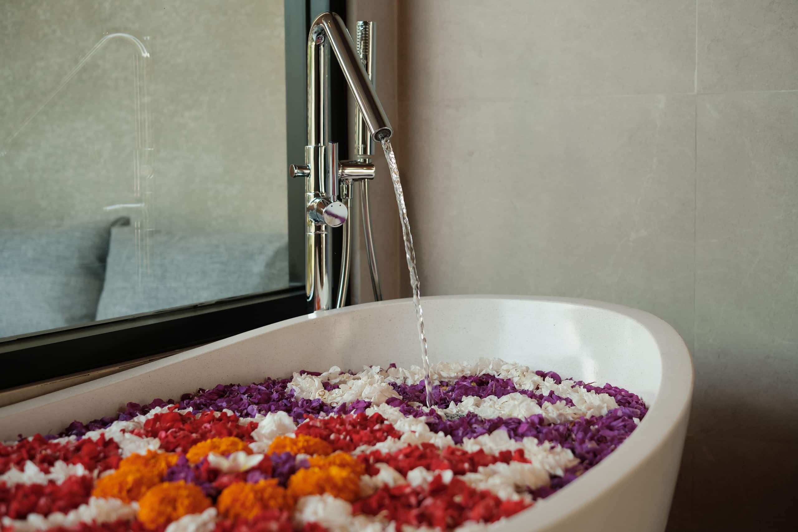 20% OFF - Private Romantic & Garden View 16