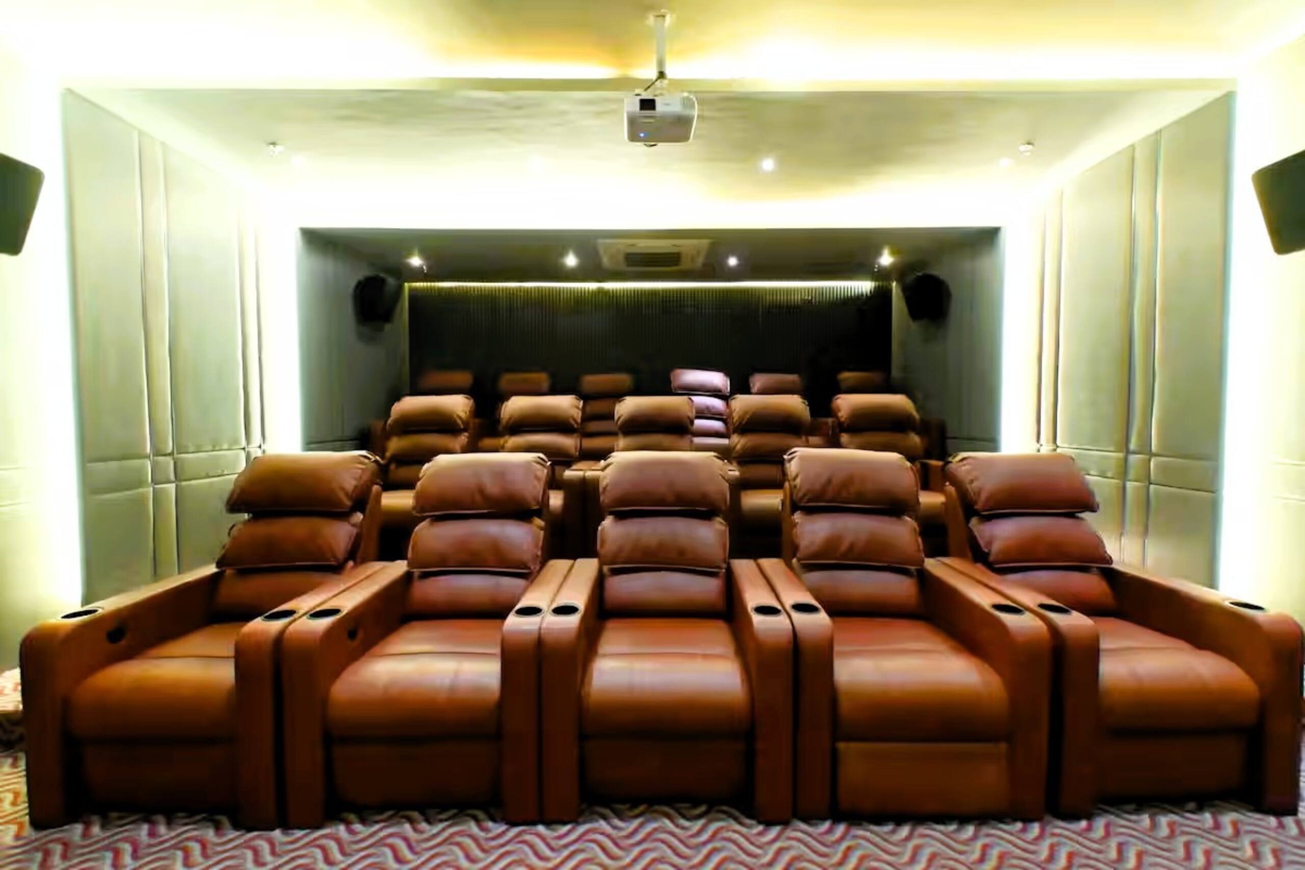 The Barrum - Luxe Studio Apartment in Solan 35