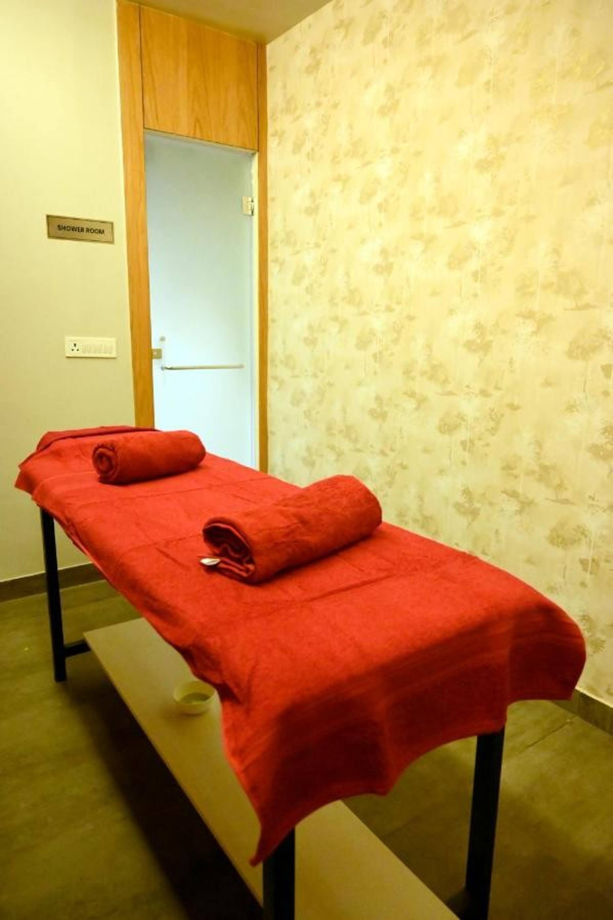 The Barrum - Luxe Studio Apartment in Solan 38