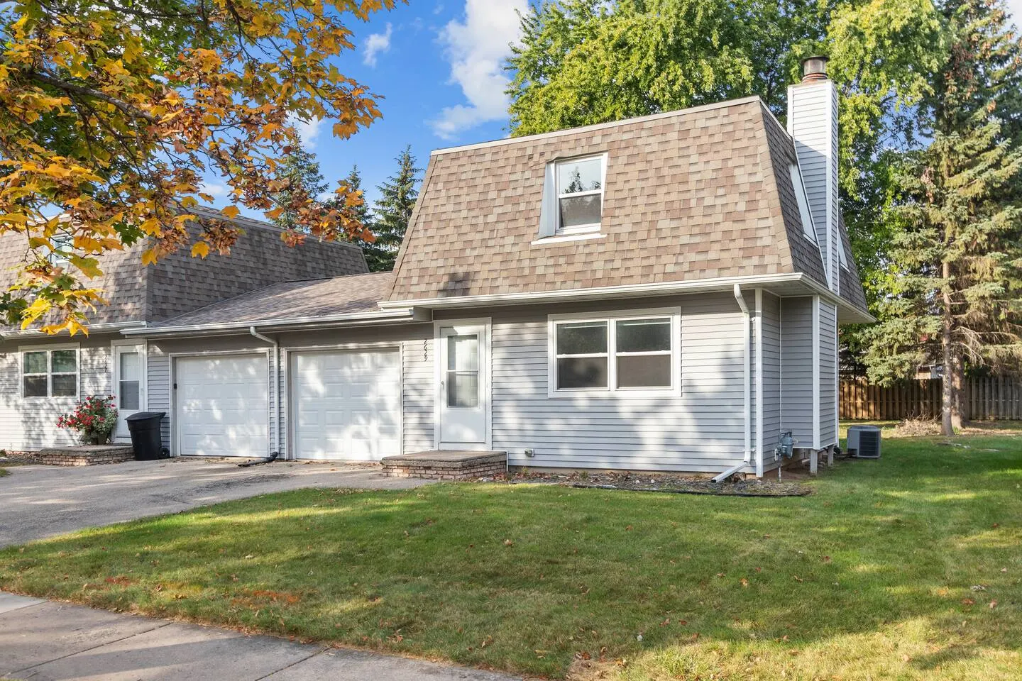 Appleton 2BR w/ Garage Fully Equipped 2