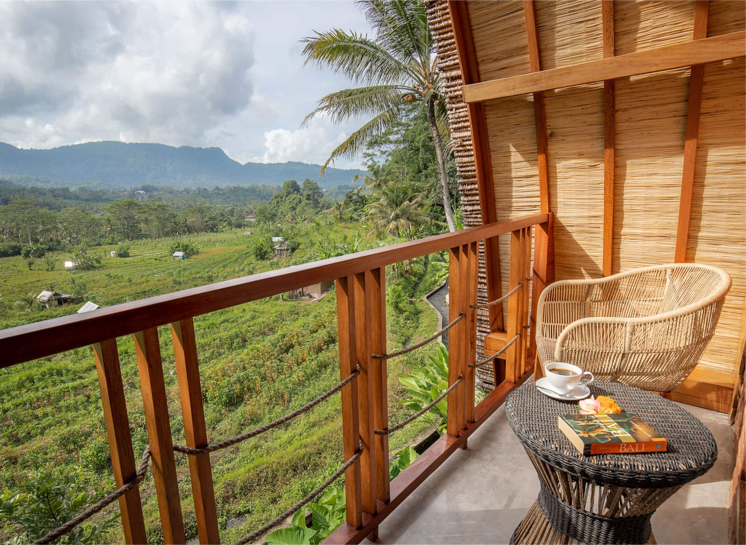 Like living in a romantic Balinese painting 10