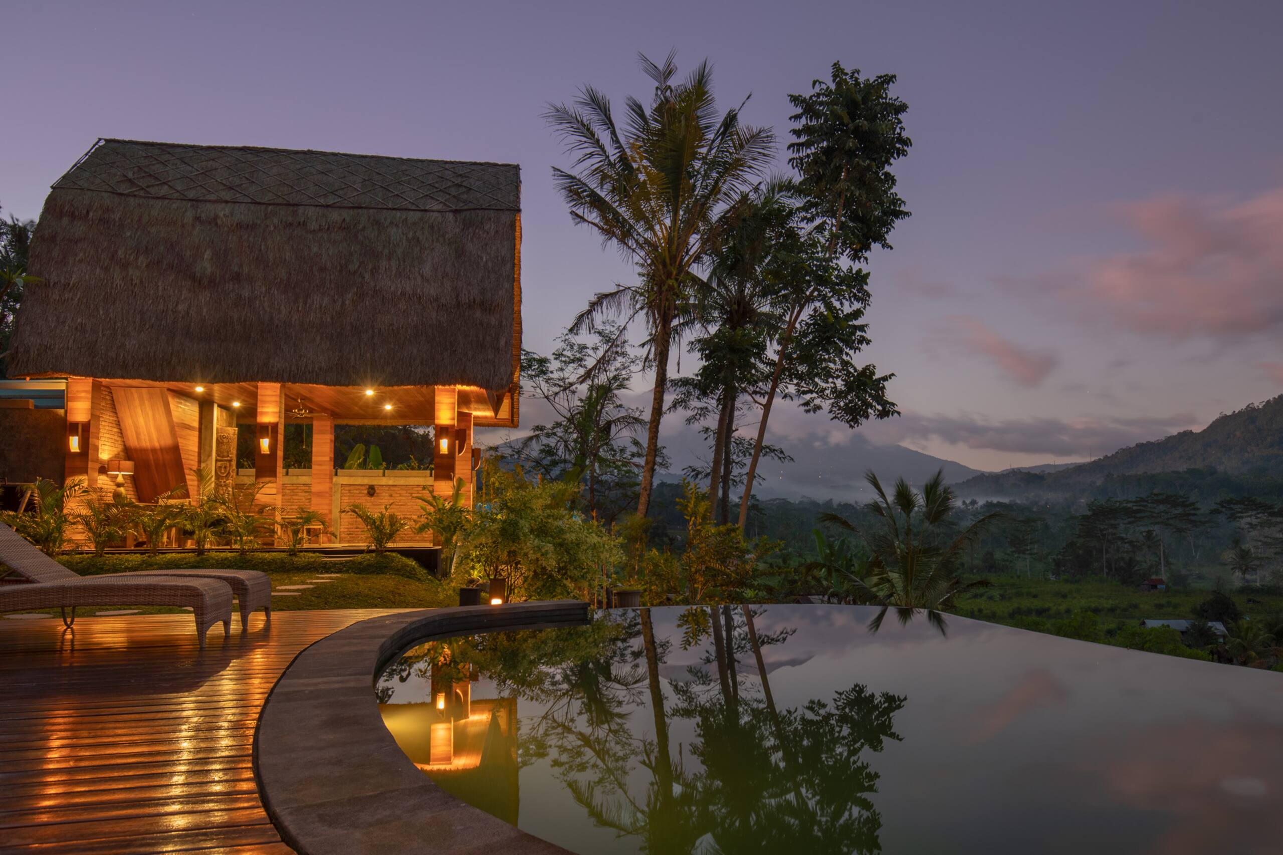 Like living in a romantic Balinese painting 29