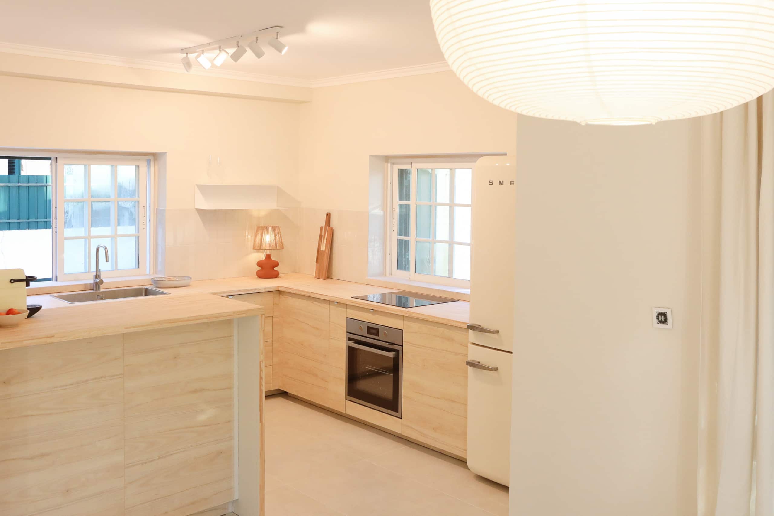 Artist Villa with Pool by the Ocean, Golf & Lisbon 18