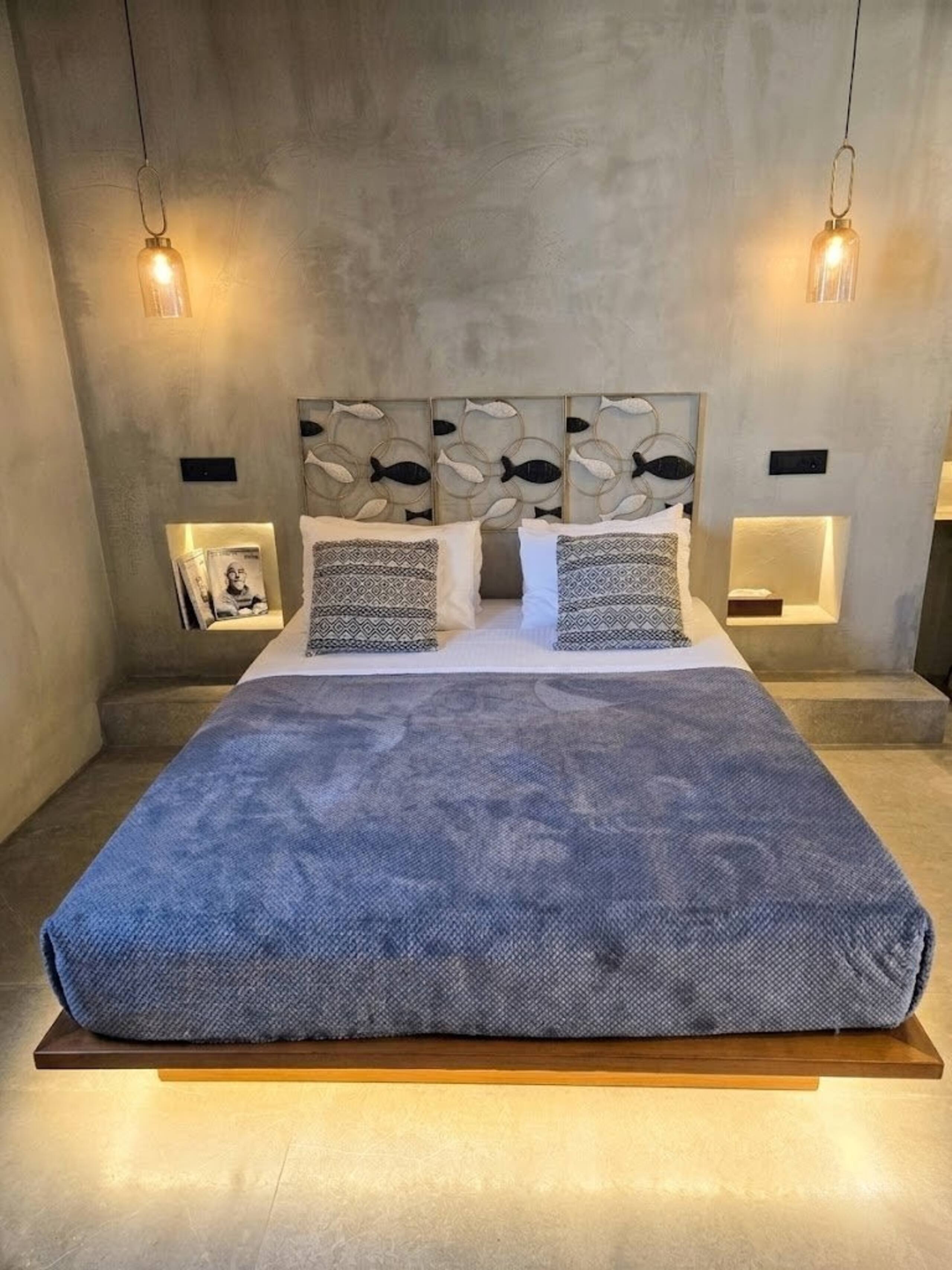 Central Suite \ 11