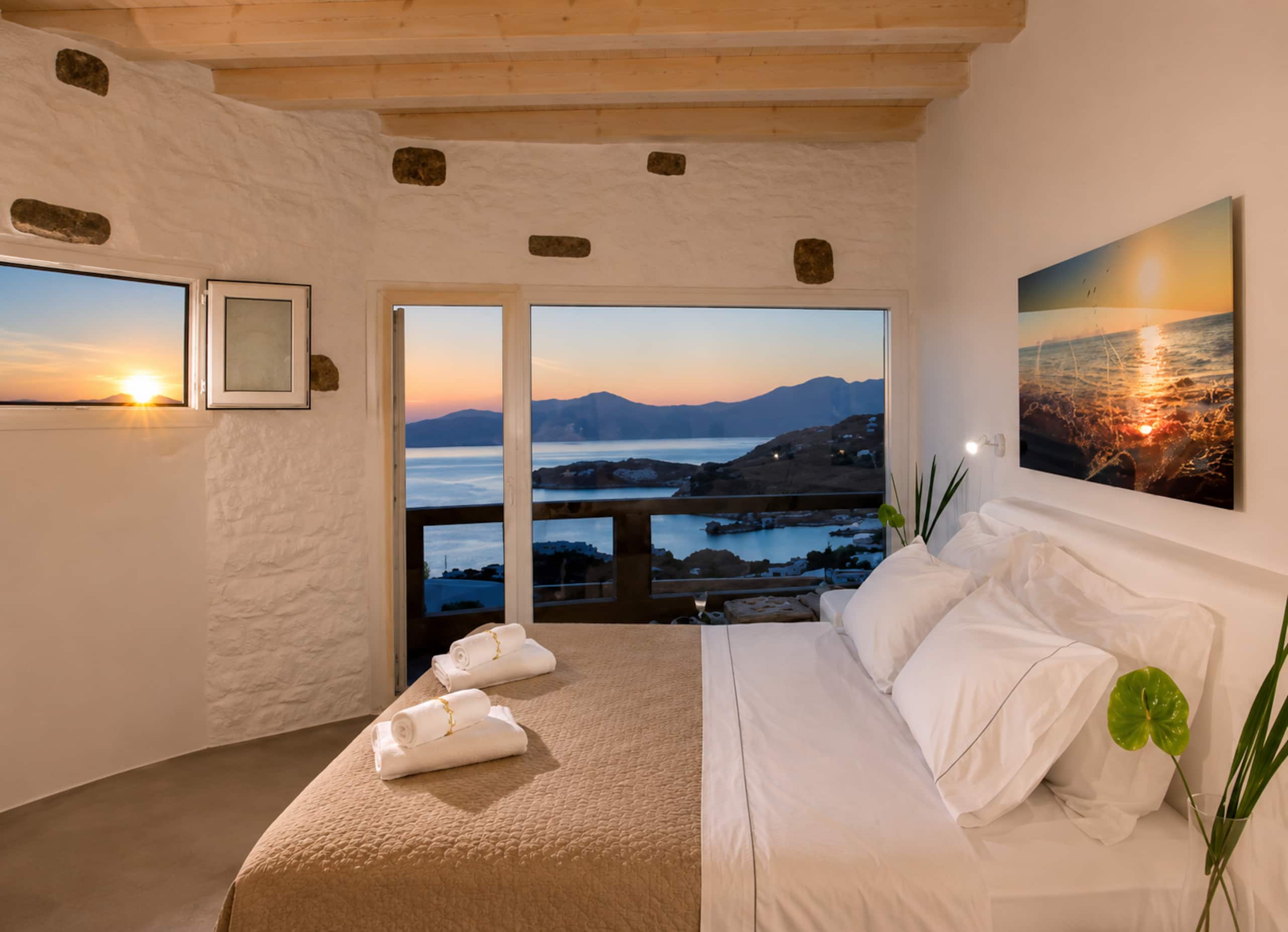 Queen Suite, Panoramic Sea view, Crystal Suites — photo 2