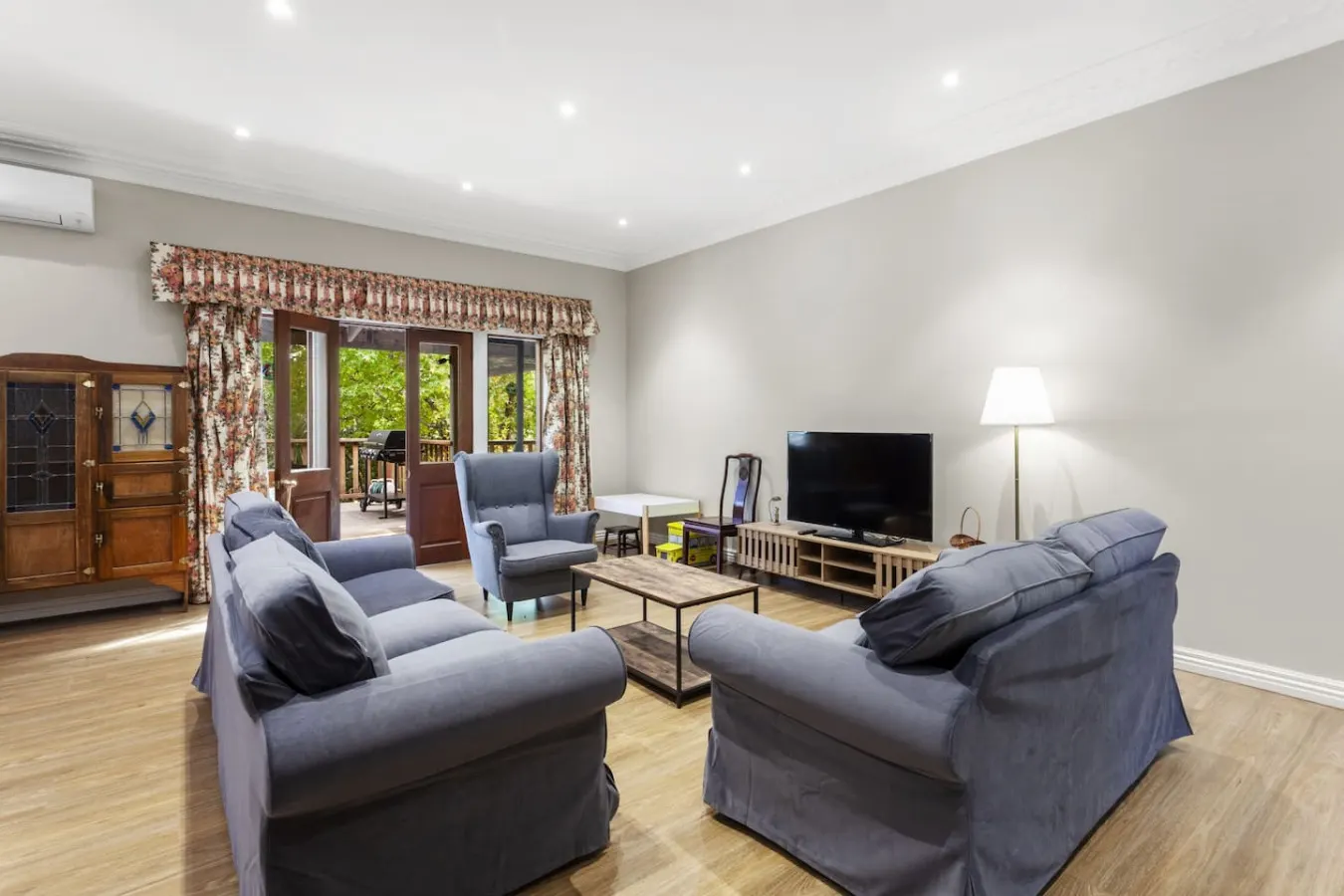 Carmelia-Garden View Haven for Families & Friends 1