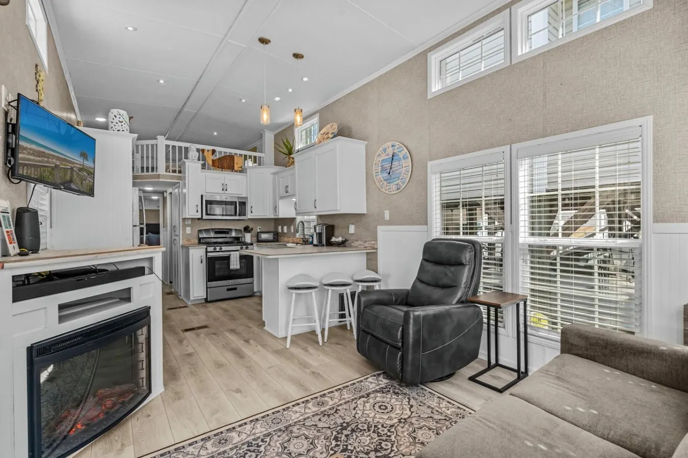 Ocean Lakes Getaway Beach Access & Outdoor TV 12