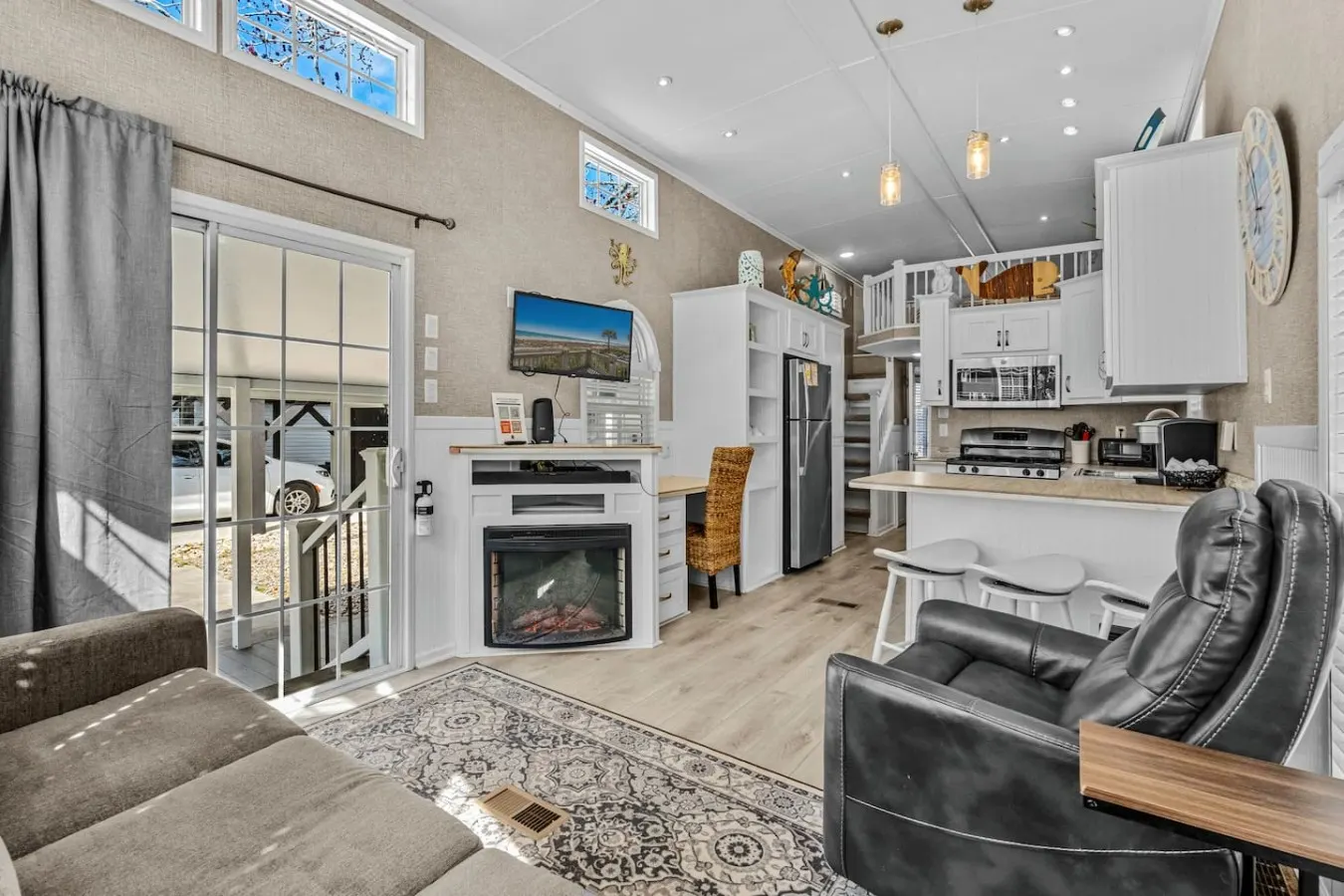 Ocean Lakes Getaway Beach Access & Outdoor TV 15