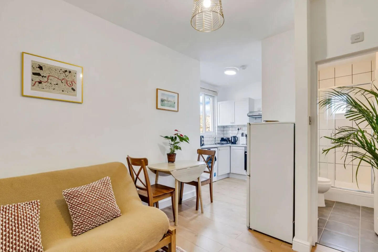 Serviced Apartment London perfect for contractors 11