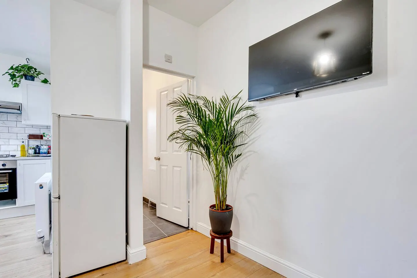 Serviced Apartment London perfect for contractors 18