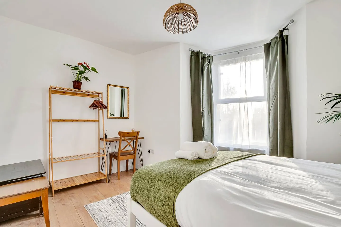 Serviced Apartment London perfect for contractors 6