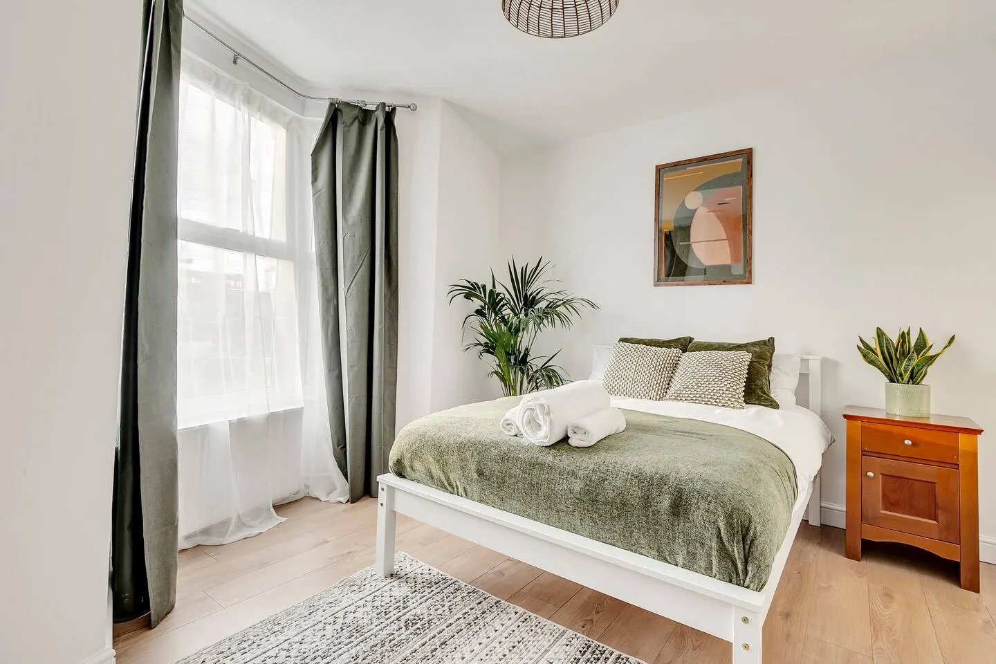 Serviced Apartment London perfect for contractors 7