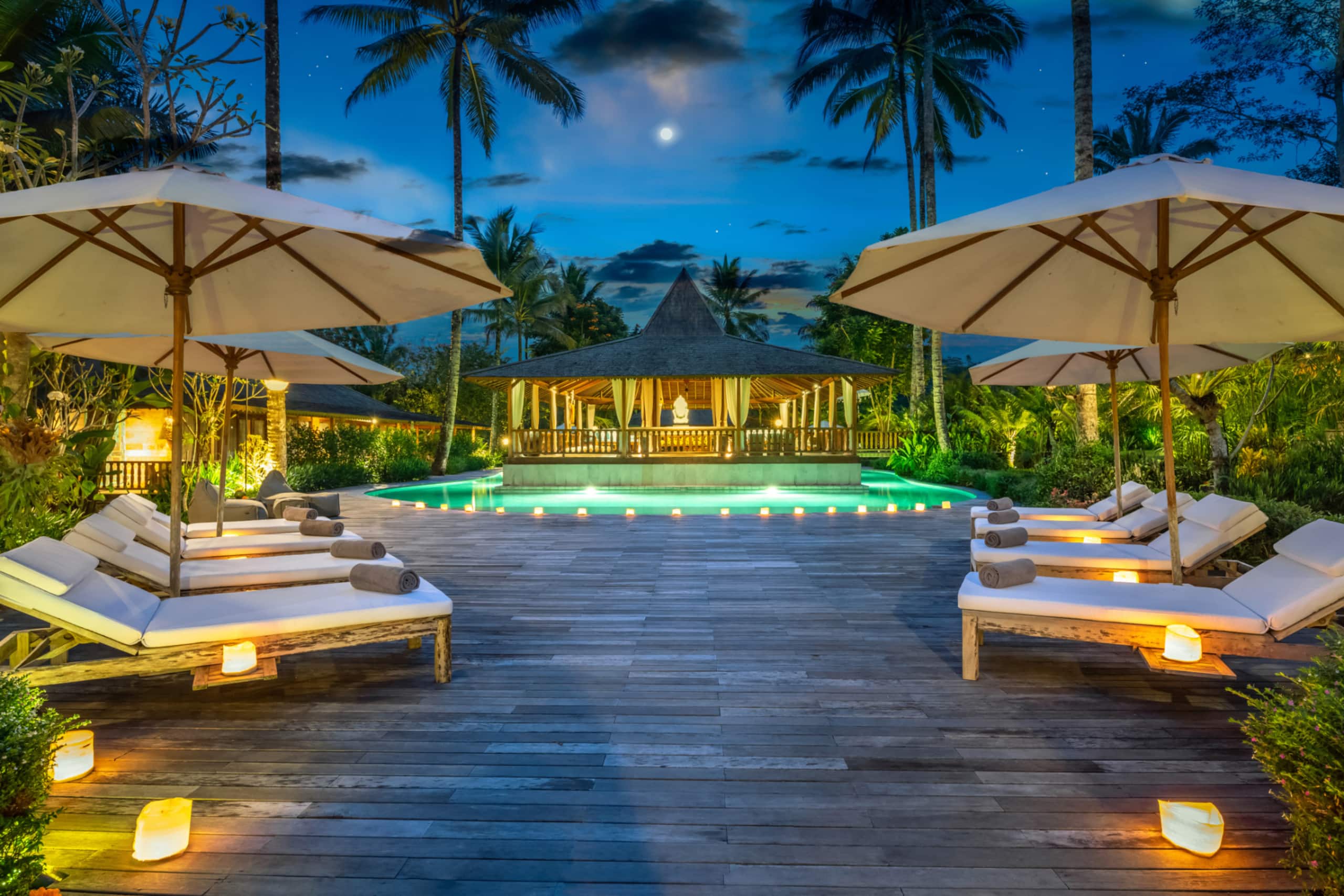 Nag Shampa: 8 Bedrooms, 5 Pools, Chef, Yoga, Spa 24
