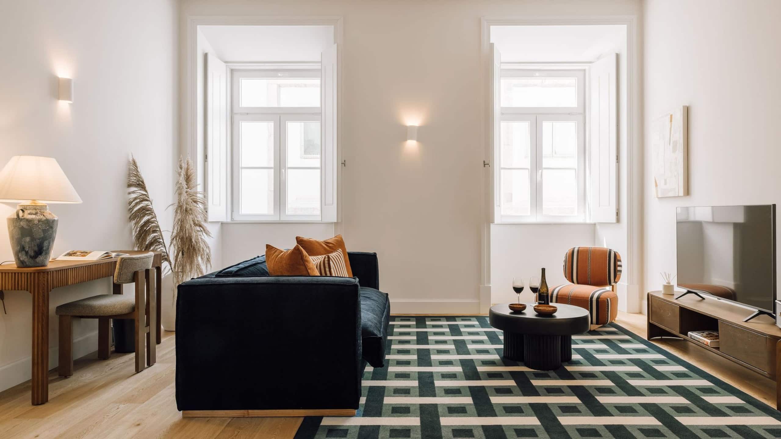Luxury 3 Bedroom Flat by Ando - Premium Location 5