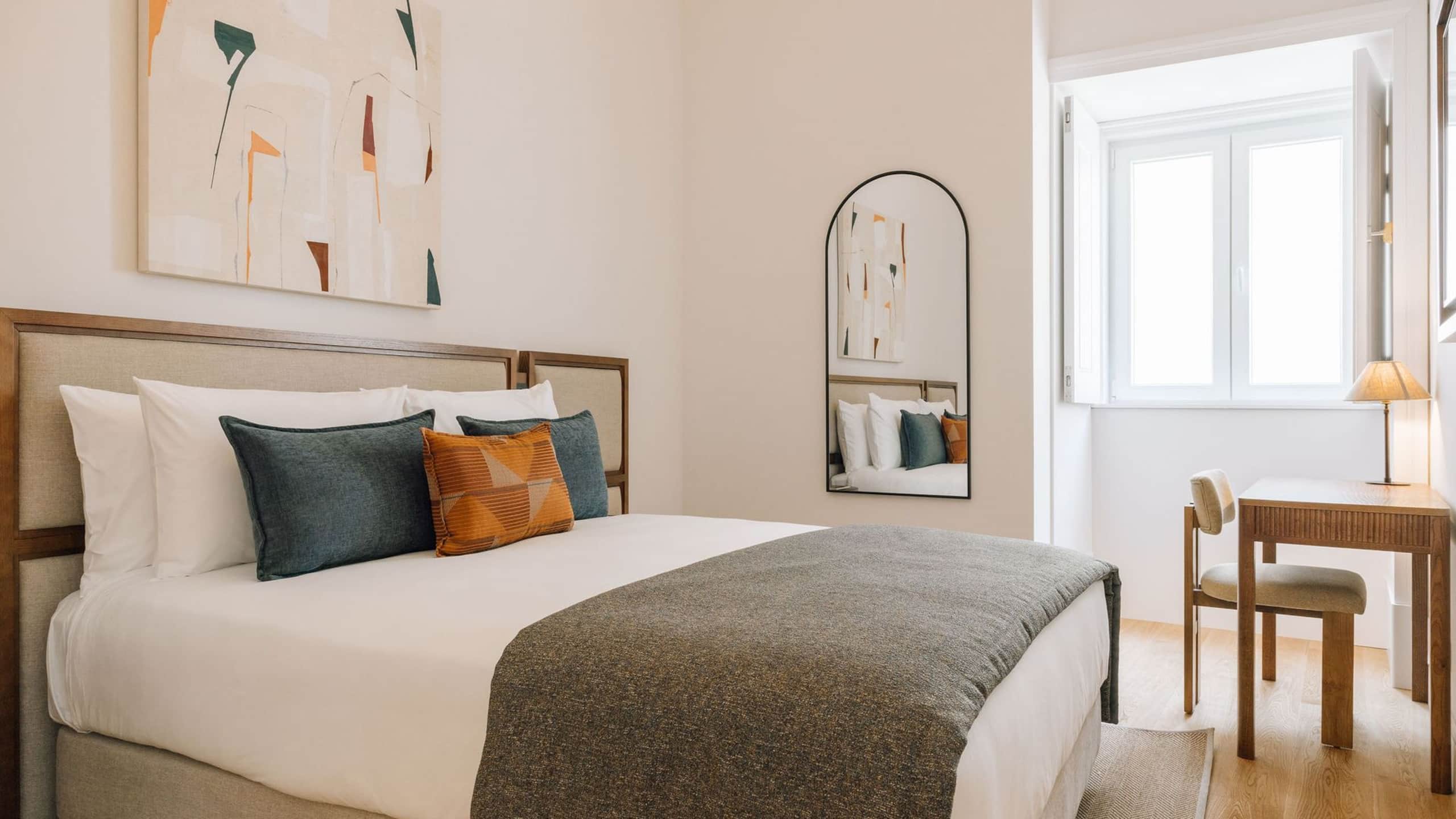 Luxury 3 Bedroom Flat by Ando - Premium Location 16