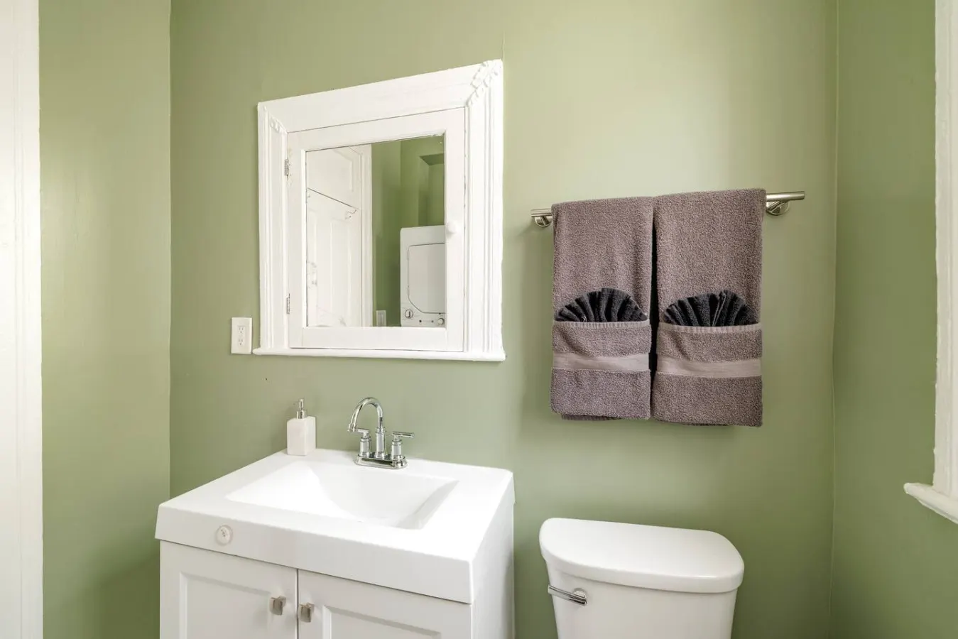 Perfect Location in Adams Morgan & Authentic Charm 9