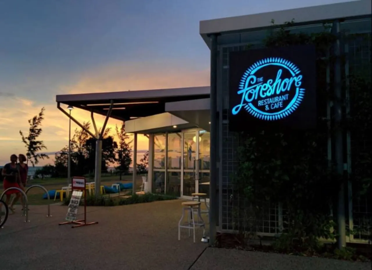 Nightcliff Foreshore: Seaview ~ Outdoor dining 12
