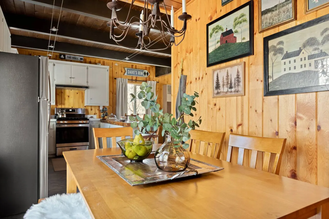 Taylor Ski Barn Near Bear Mtn, Games & Hot Tub 10