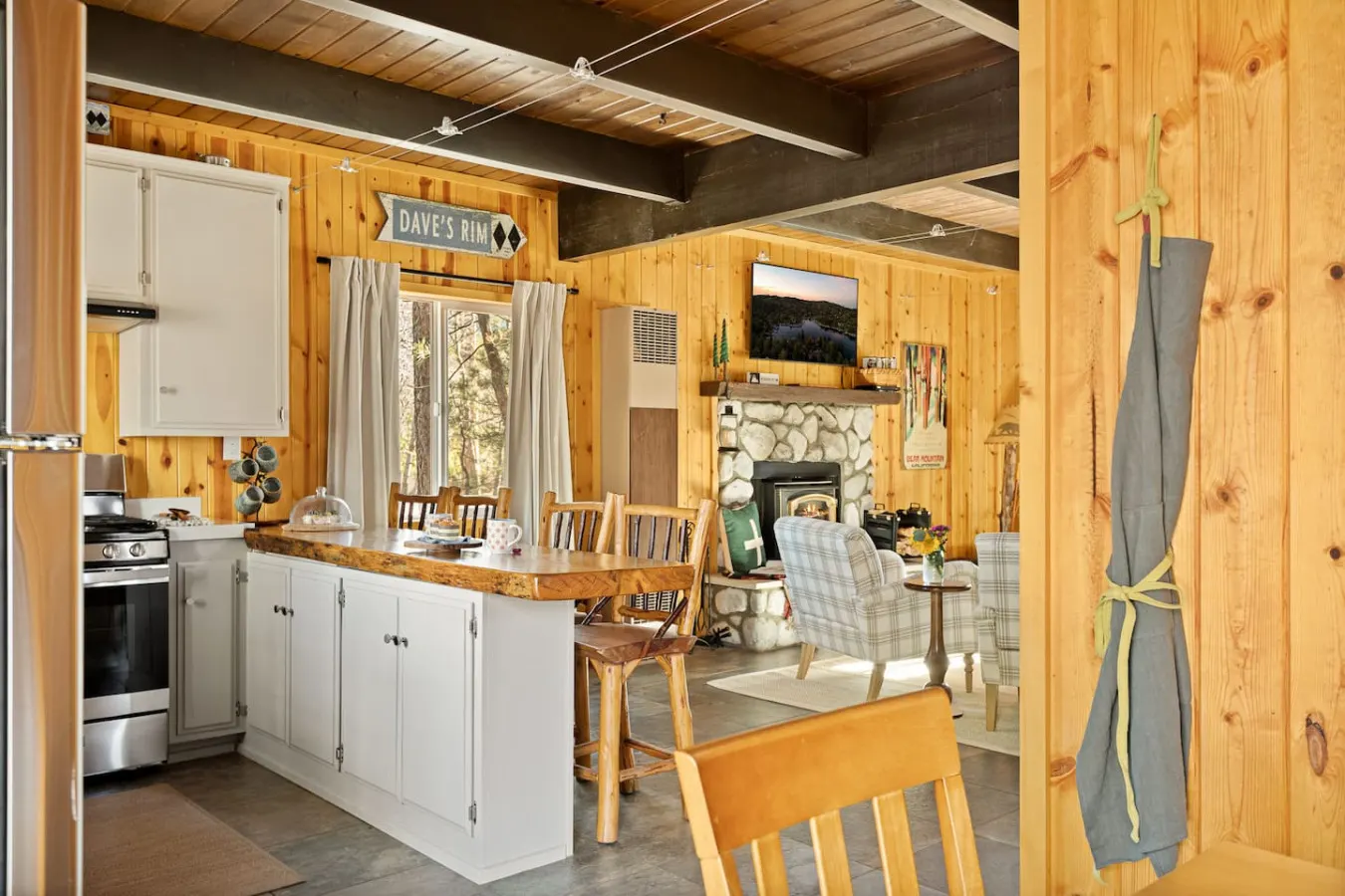 Taylor Ski Barn Near Bear Mtn, Games & Hot Tub 12