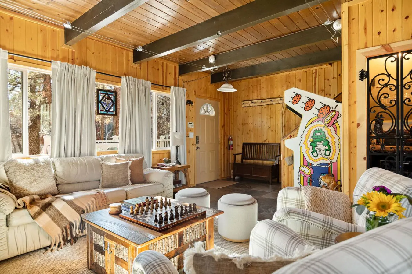 Taylor Ski Barn Near Bear Mtn, Games & Hot Tub 17
