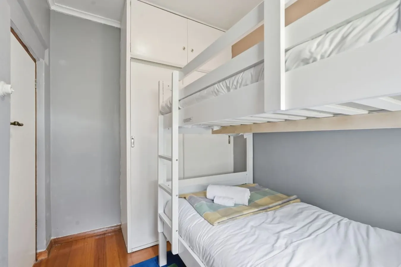 Taroona 4-Bed Home, River Views & Rooftop Deck 19
