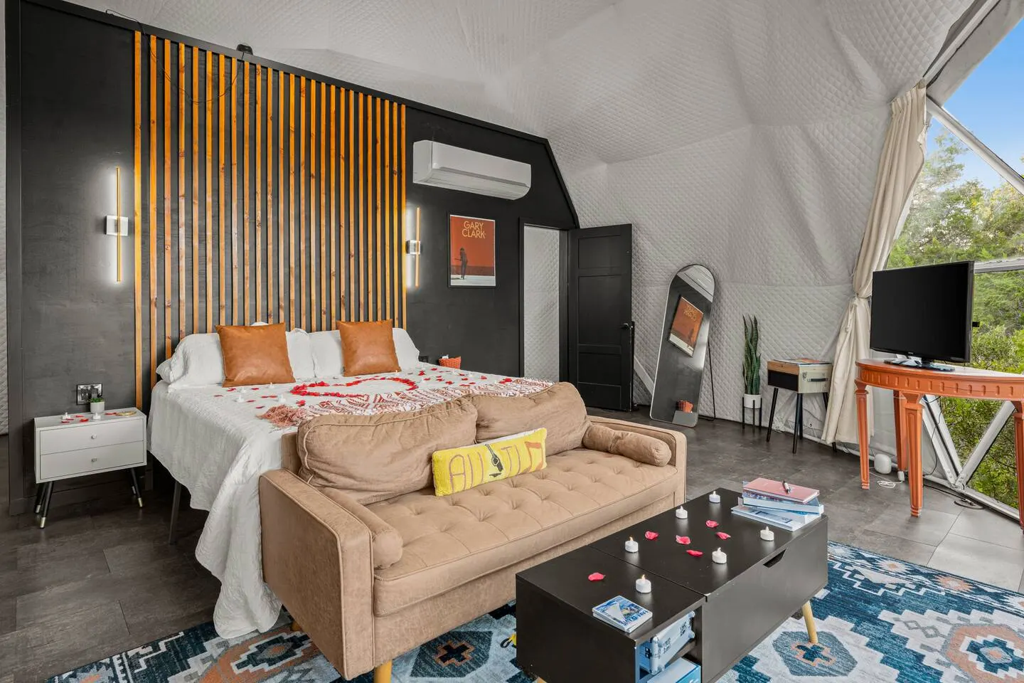 Glamping in Dome: Hot Tub, Sauna, Gym, Cold Plunge 15