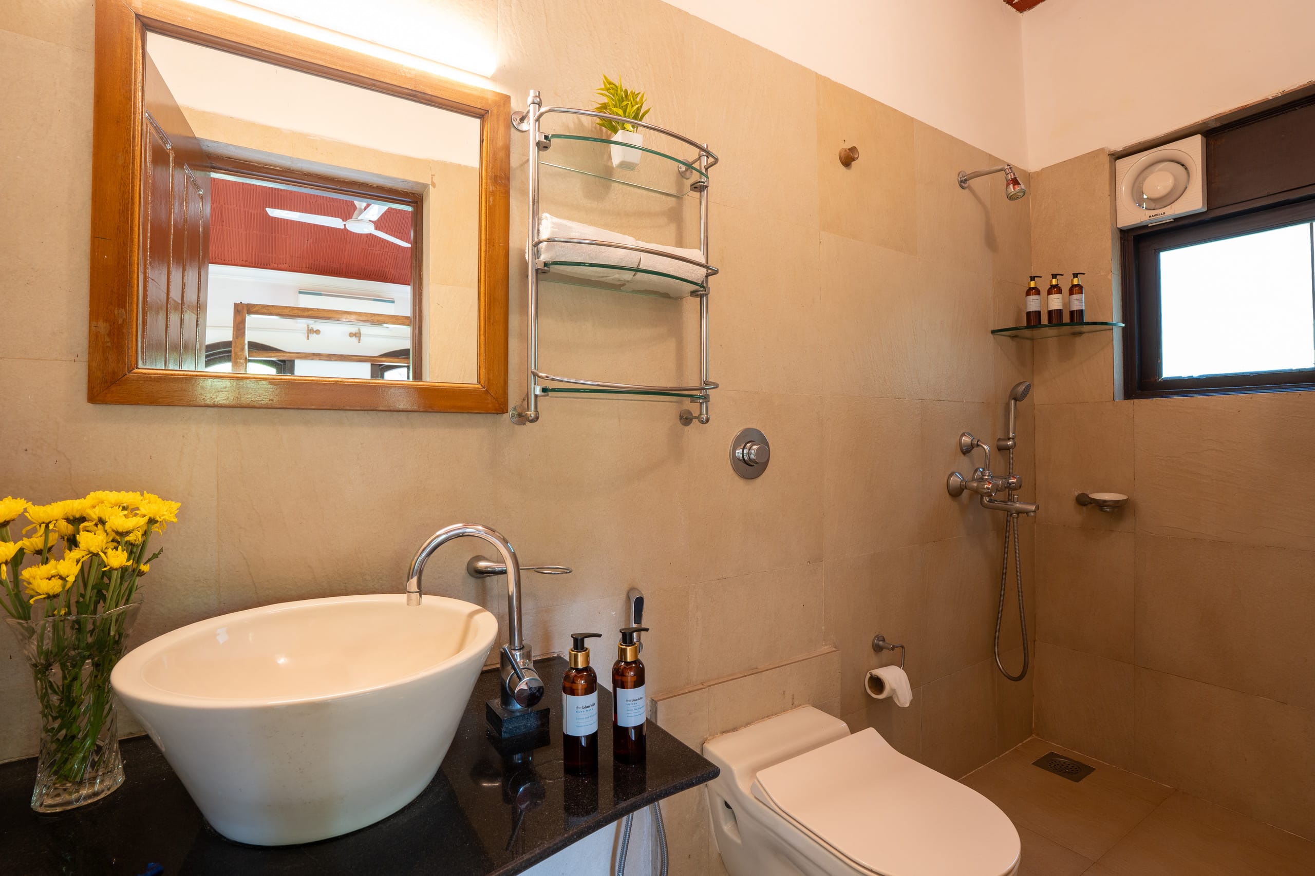 Beachside Bliss Villa –10 Mins to Sinquerim Beach 25